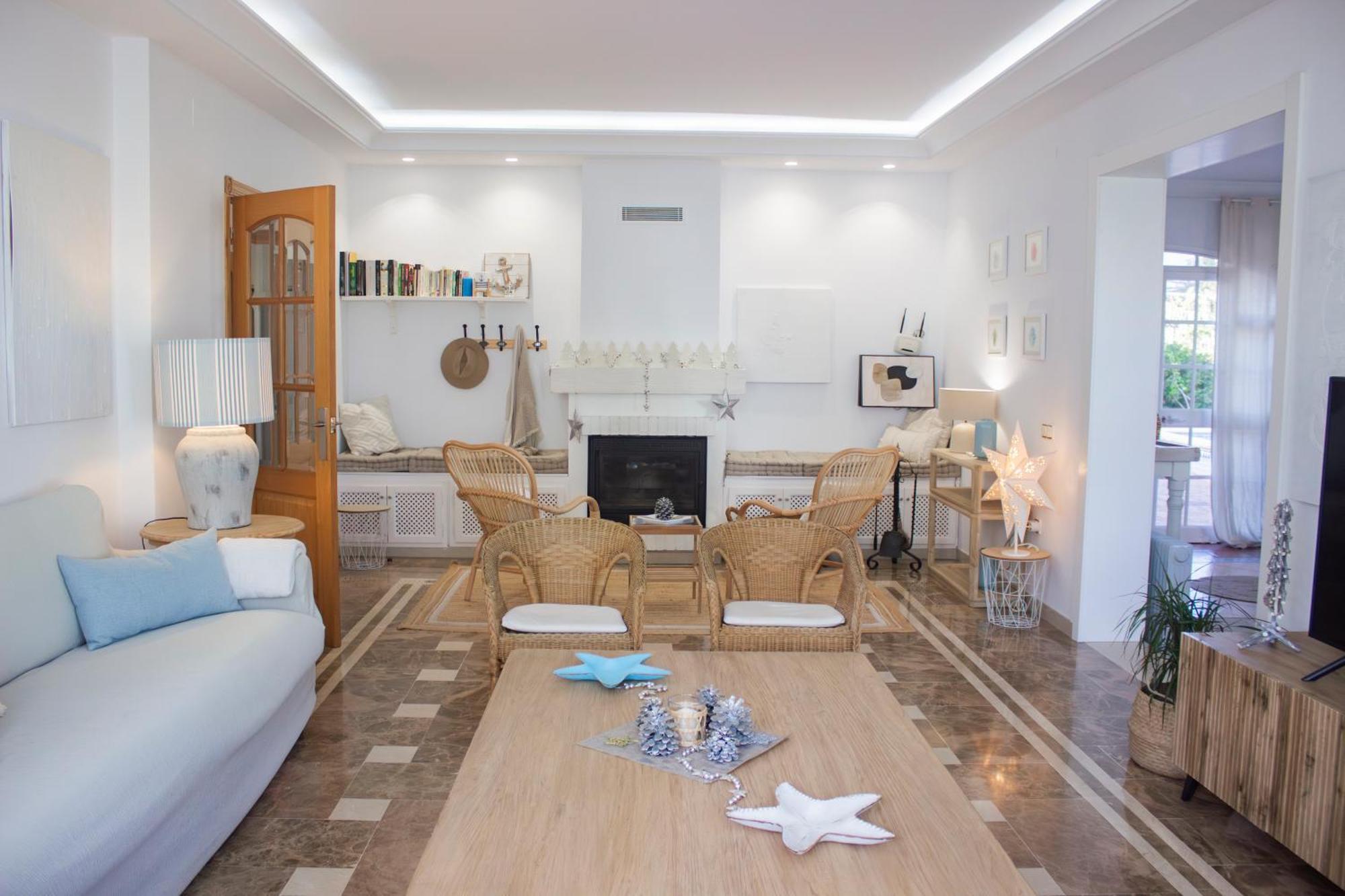 Luxury Style Villa Aurora Роче Екстериор снимка